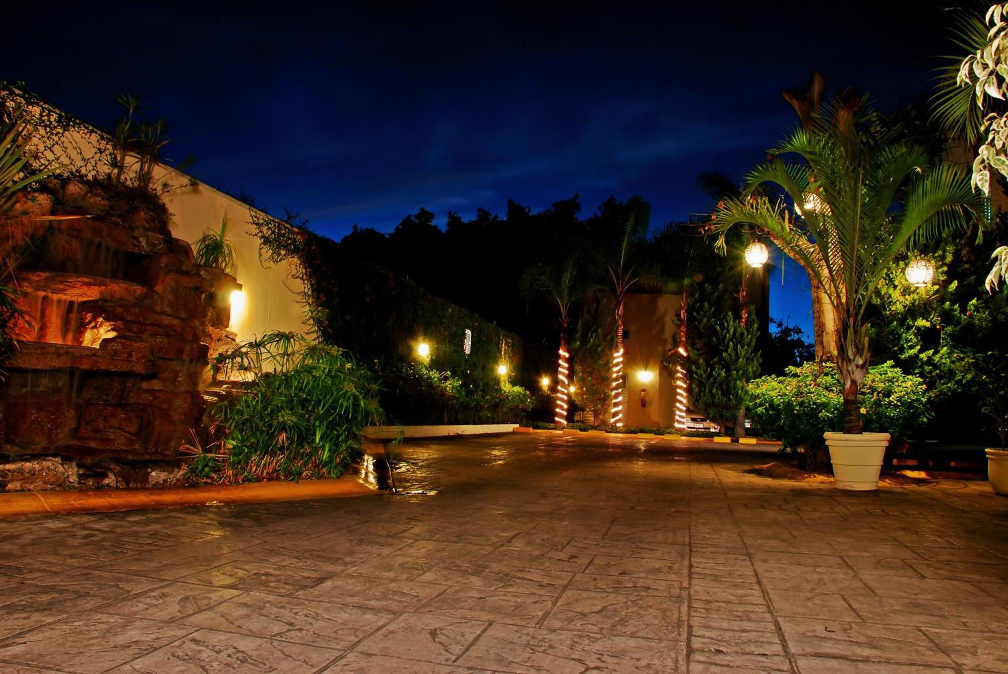 Aurea Hotel And Suites Zapopan Zewnętrze zdjęcie